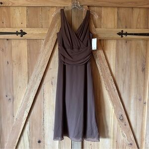 NWT Siri Veronika Sleeveless Dress Gown Size 10